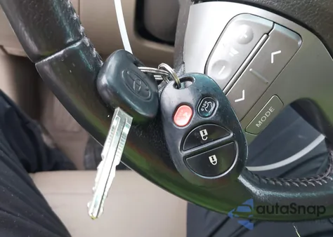 2010 Toyota Highlander Se V6 from USA, damaged, VIN 5TDJK3EH9AS035424